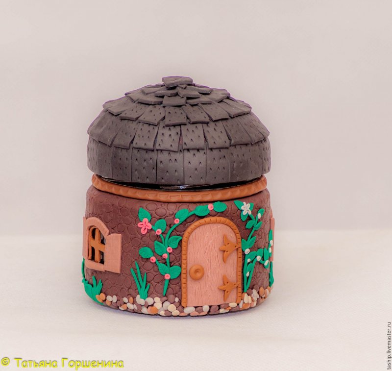 Сказочные домики из стеклянных банок