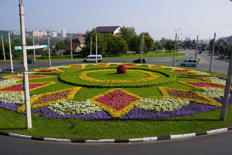 Клумбы в городе