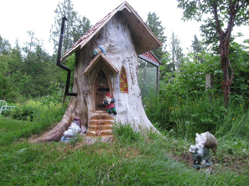 Сказочные домики для дачи