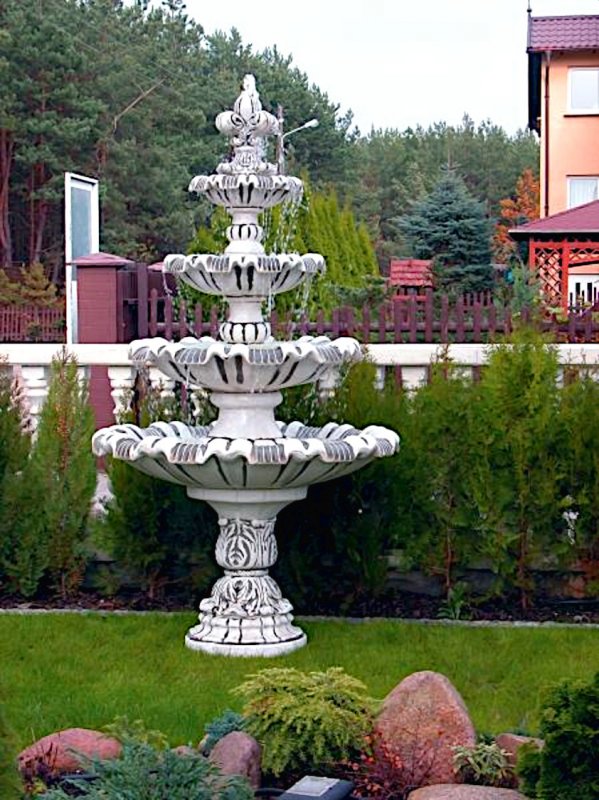 Фонтанчик для цветов