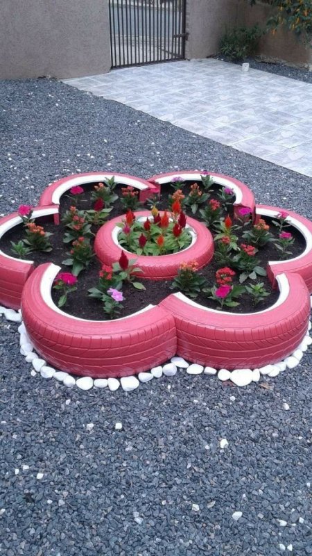 Клумбы для цветов из покрышек
