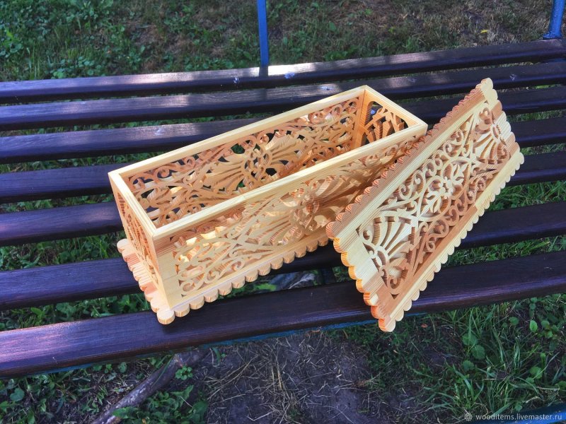 Деревянные ящички резные дачные