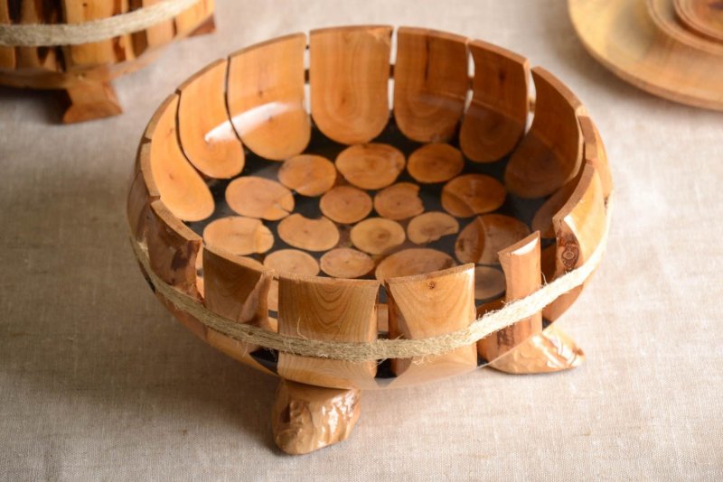 Сувениры из дерева