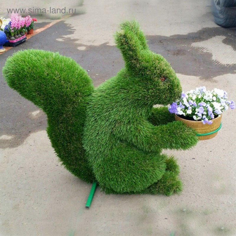 Топиарные фигуры из искусственной травы