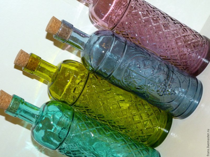 Цветные бутылки