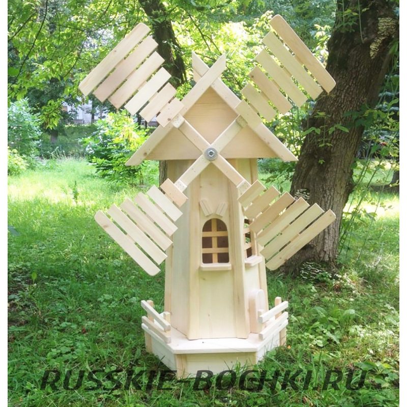 Мельница из дерева