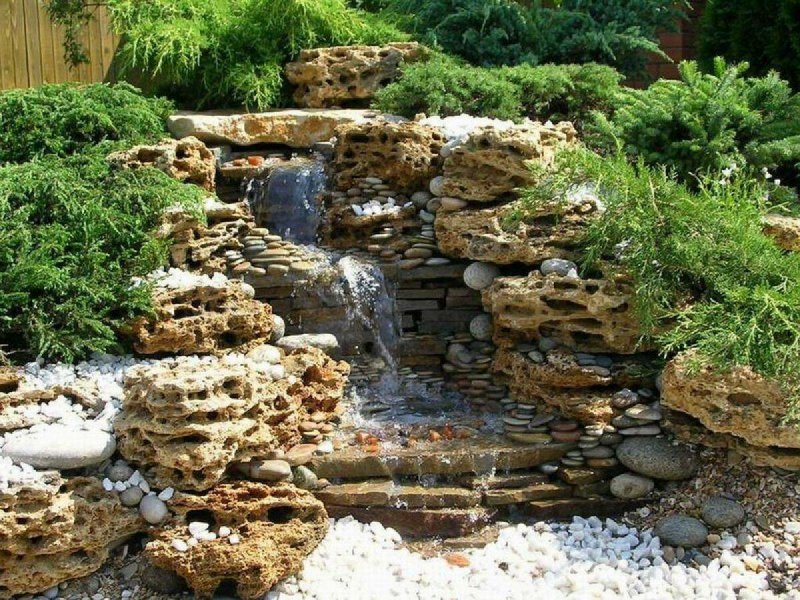 Ракушечник водопад сад
