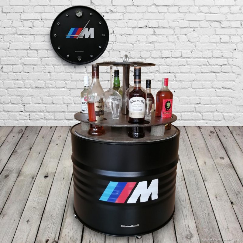 Столик из металлической бочки