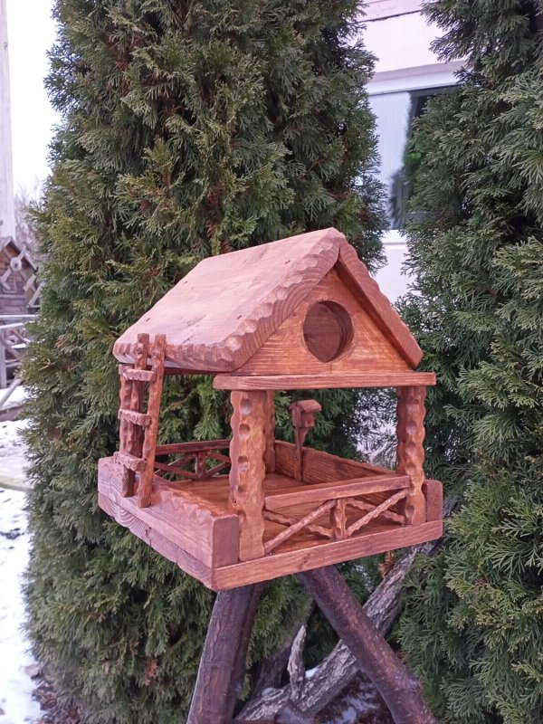 Кормушка для птиц своими