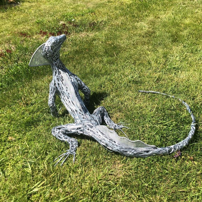 Фигурки из проволоки для сада
