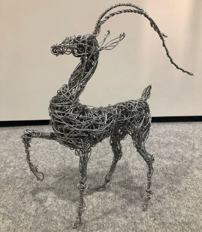 Статуэтка косуля