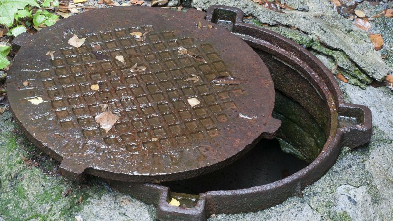 Обустройство канализационного люка