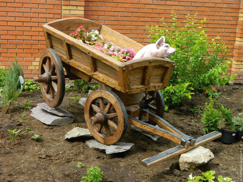 Телега декоративная для сада