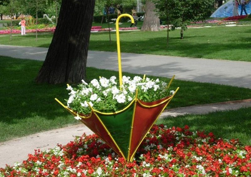 Клумба зонтик