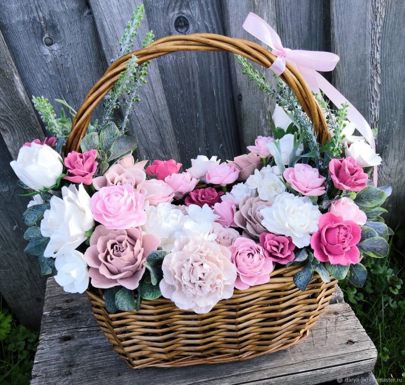 Ажурные корзины из лозы