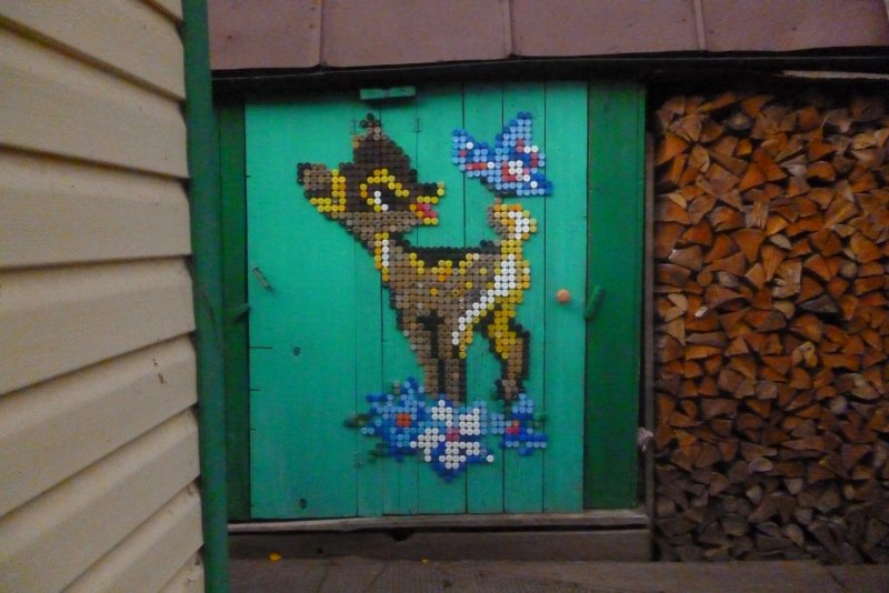 Рисунки из пробок пластиковых бутылок