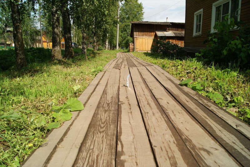 Деревянный тротуар