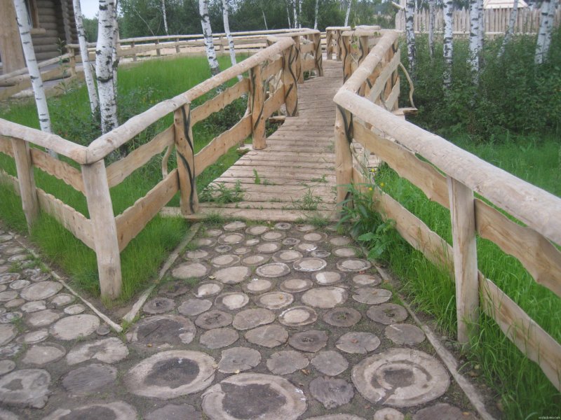 Деревянный тротуар на даче своими руками