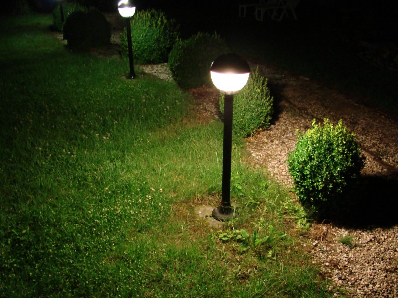 Светильник садовый Solar led Lamp