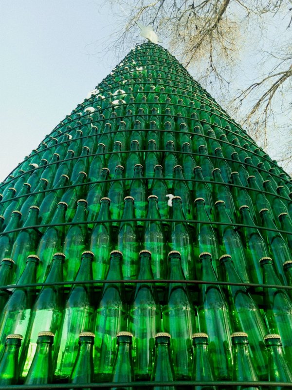 Дом из пивных бутылок
