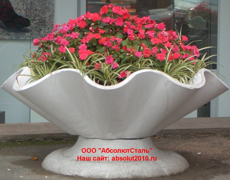 Уличные вазоны
