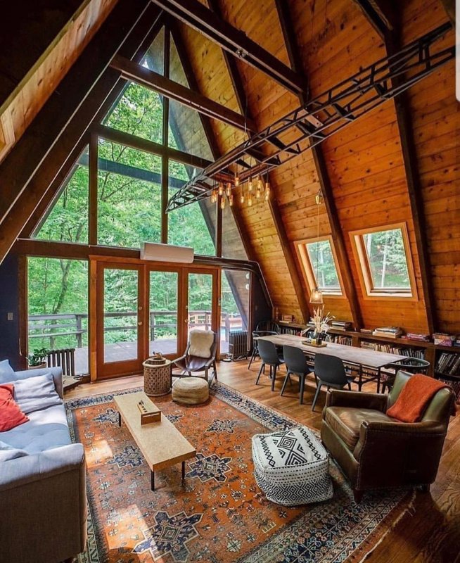 Дом a-frame внутри