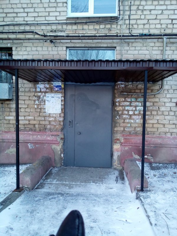 Подъездные козырьки