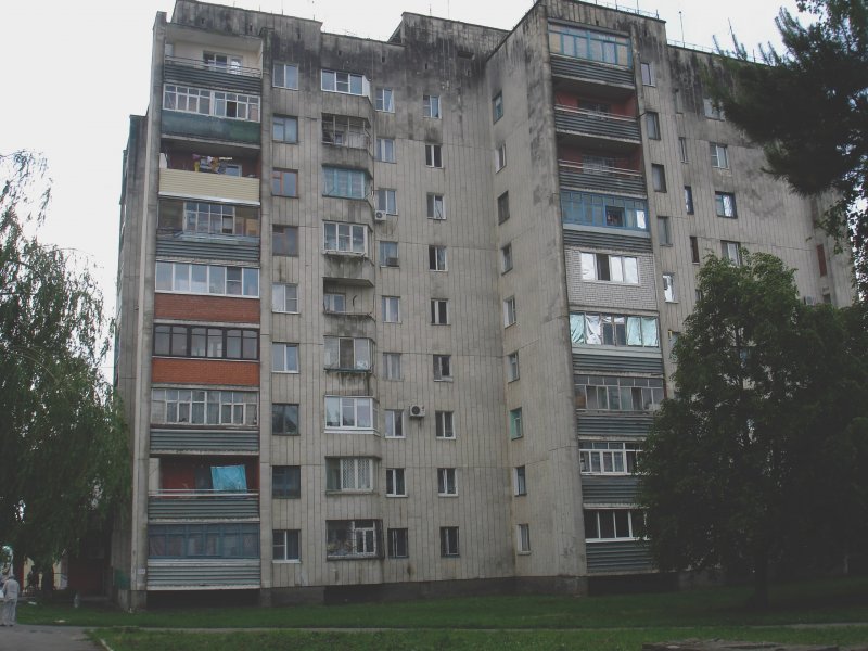 Городе 9 этажка