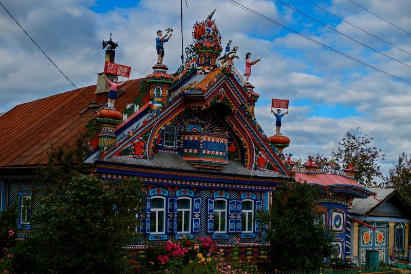 Село Кунара Свердловская область дом кузнеца