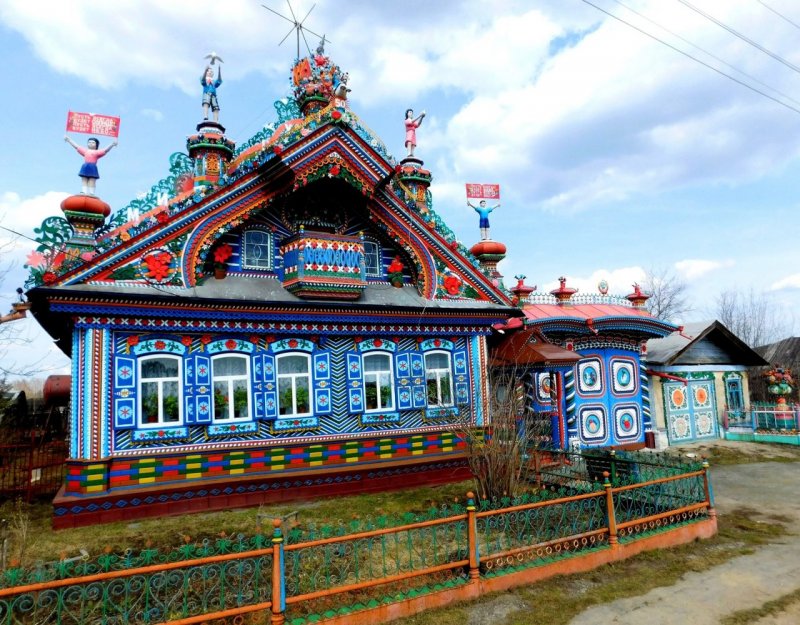 Село Кунара Свердловская область дом кузнеца
