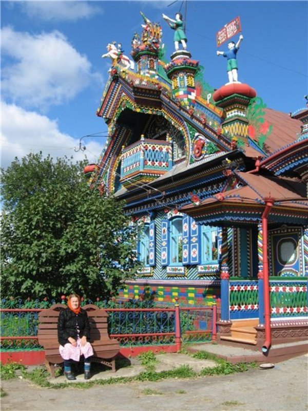 Село Кунара Свердловская область дом кузнеца
