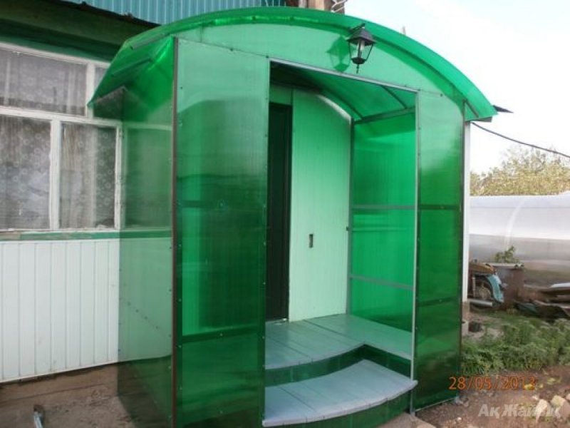 Крылечко для дачного домика из поликарбоната