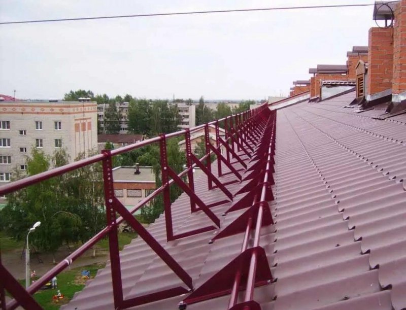 Ограждение кровли МЕТАЛЛПРОФИЛЬ
