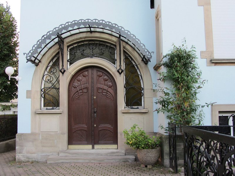 Крыльцо с аркой