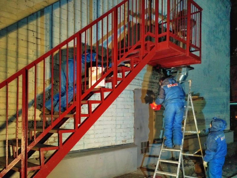 Испытание маршевых пожарных лестниц