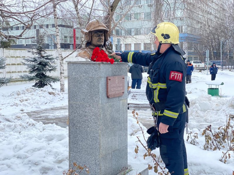 Аллея славы пожарных Красноярска