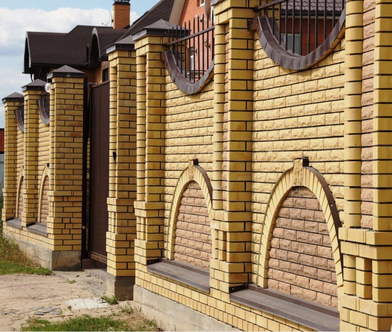 Кирпич Литос столбы