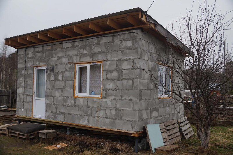 Дачный домик из блоков