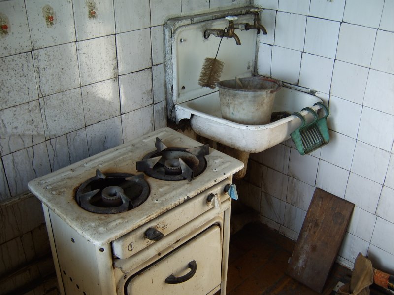 Кухня в коммуналке
