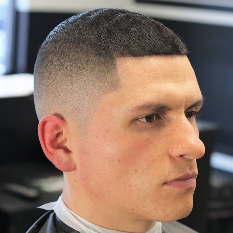 Стрижка машинкой Buzz Haircut