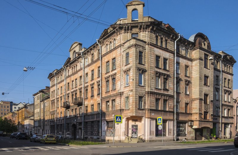 Ветхие исторические здания СПБ