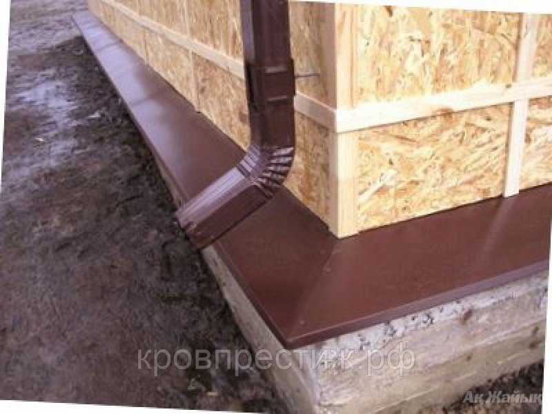 Цокольный отлив для сруба
