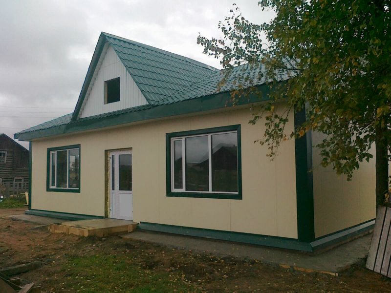 Дом из сэндвич панелей