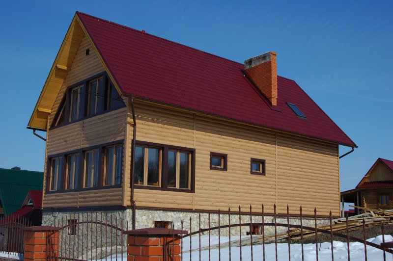 Фасады домов из металлосайдинга