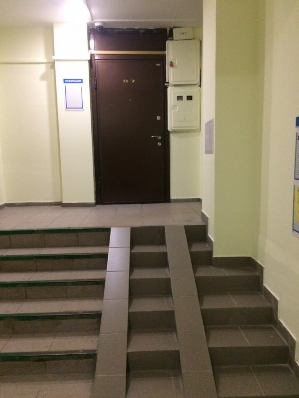 Подъезд многоквартирного дома