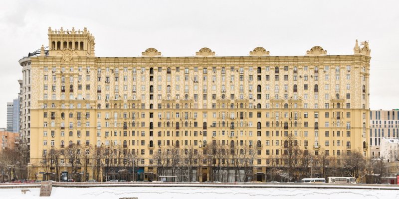 Дом генералов в Москве Смоленская набережная