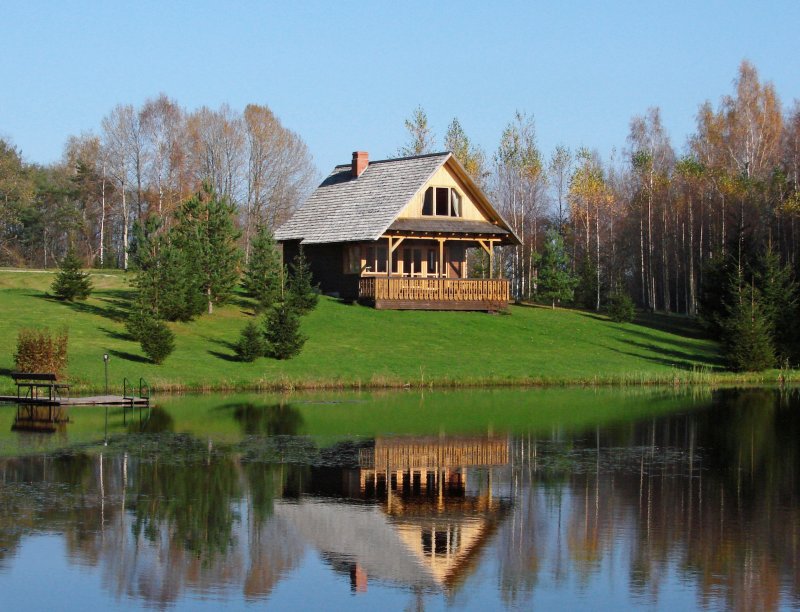 Дом у озера