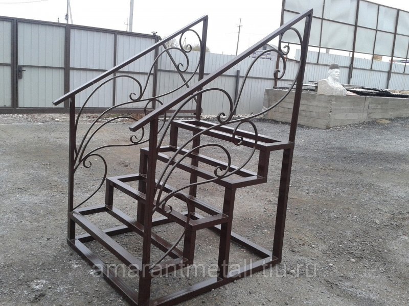 Ступеньки из профильной трубы