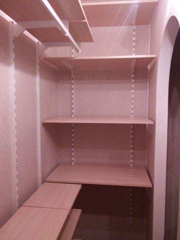 Гардеробная в кладовке 1,75 *530