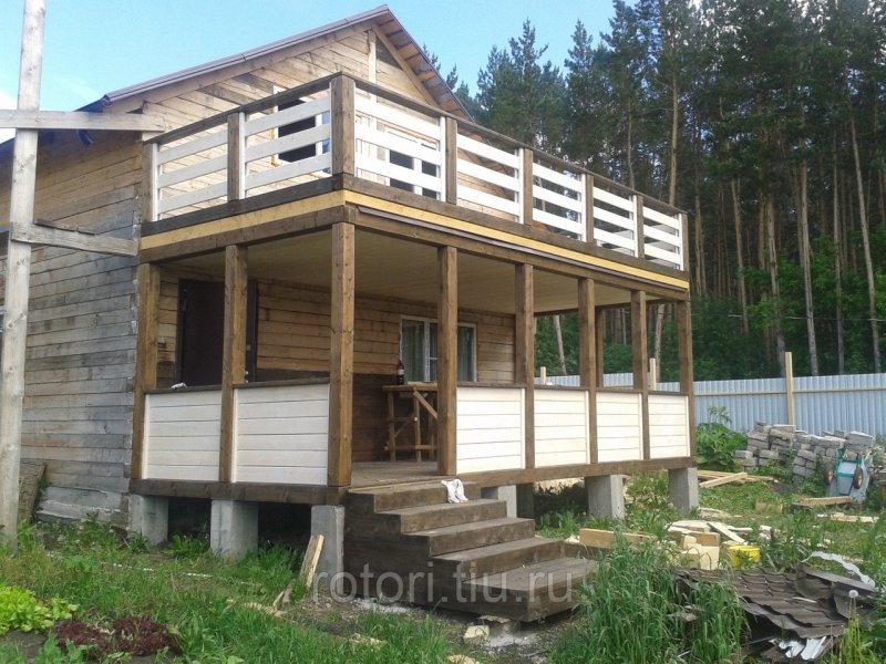 Веранда с балконом пристроенная к дому